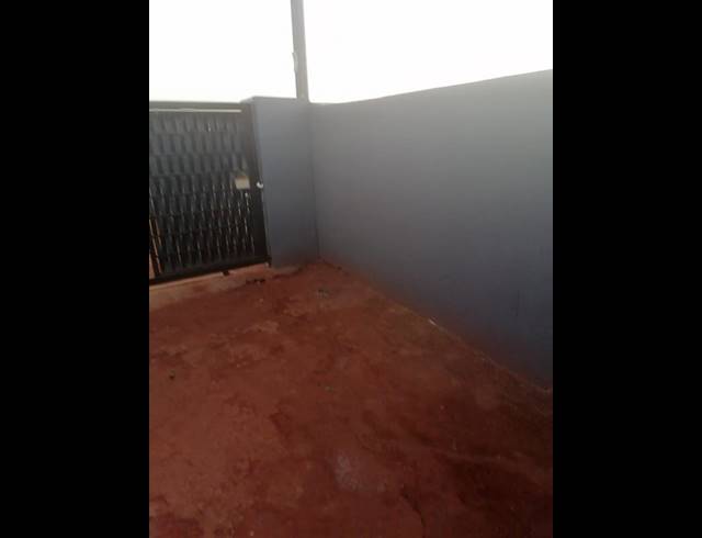 2 BEDROOM HOUSE FOR SALE IN LEHAE